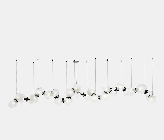 Welles Glass Long Chandelier 26 | Lámparas de suspensión | Gabriel Scott