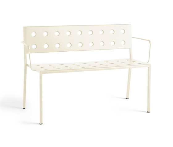 Balcony Dining Bench With Arm | Bancos | HAY