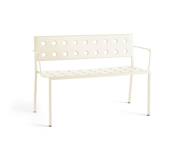 Balcony Dining Bench With Arm | Bancos | HAY