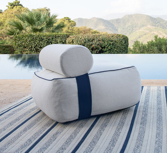 TVR Outdoor Pouf Square | Sillones | THIBAULT VAN RENNE