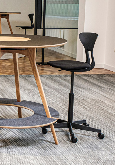 Ray - Extra High | Upholstered Ergonomic Light-task Chair with Flexible Seat | Sedie | GreyFox