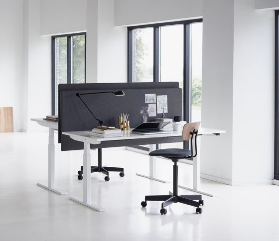 Ray@Work | Upholstered Ergonomic Light-task Chair with Flexible Seat and wooden back | Chairs | GreyFox