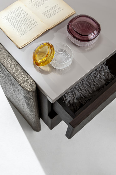 Outfit | Bedside Table | Night stands | Laurameroni