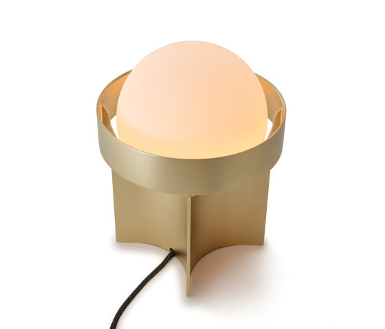 Loop Large table lamp Gold with Sphere IV | Table lights | Tala