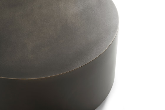 Amber Coffee Table Metal Lacquer | Mesas de centro | DAMI Luxury Interior