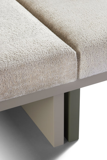Nova Pouf Soft Touch Frame + Fabric Cat. 3 | Panche | DAMI Luxury Interior
