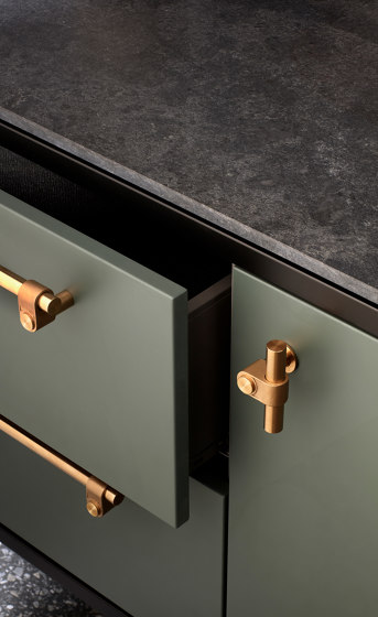 Cabinet Hardware | T - Bar | Cast | Cabinet knobs | Buster + Punch