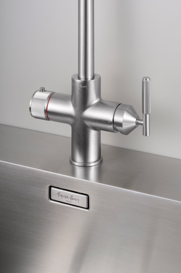 Kitchen Accessories | Tap 4- 1 Cross | Rubinetterie cucina | Buster + Punch