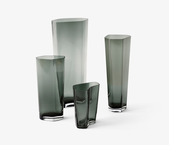 &Tradition Collect | Glass Vases SC35 Smoked | Floreros | &TRADITION