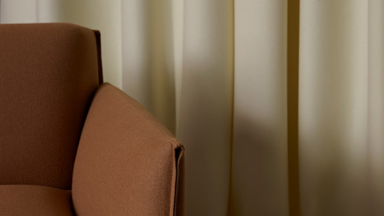 Flo Lounge Chair | Sofas | Boss Design