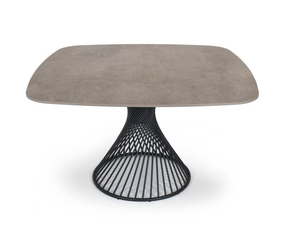 Claris Pillar Table Squircle | Dining tables | Fischer Möbel