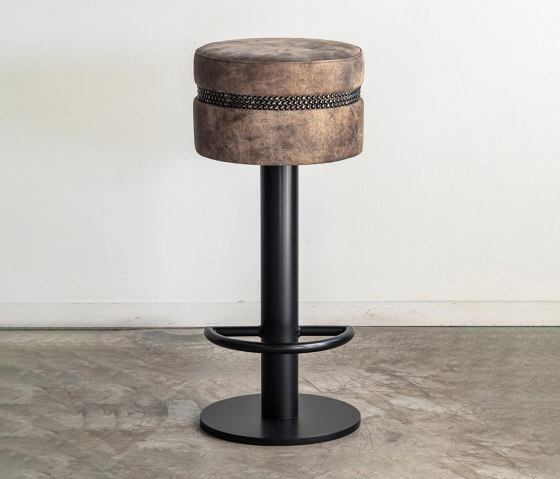 Robust | Stool | Bar stools | Topos Workshop