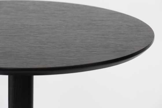 Solids | M01 Table | Tables de bistrot | Topos Workshop