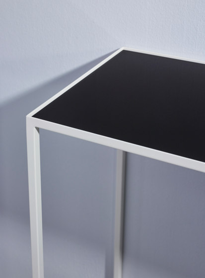 Mesa White | Console tables | Deknudt Mirrors
