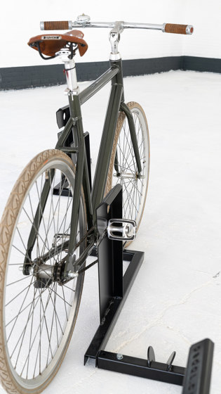 pedal.clip V2 - systems snake | Bicycle stands | bike.box