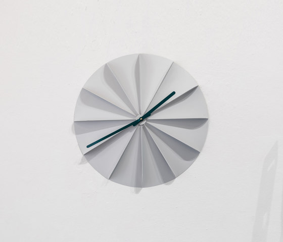 Wall clock #1411 | Grey Matt | Relojes | Fleysen