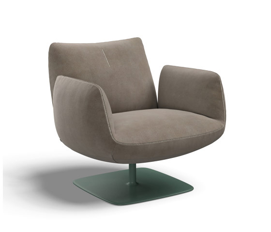 Jalis Club Easy Chair on a Swivel Plate Base | Sillones | COR Sitzmöbel