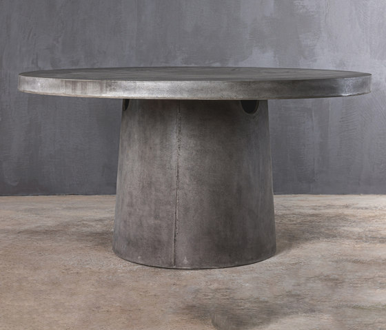 Brutal | Milazzo 150 Table | Dining tables | Set Collection