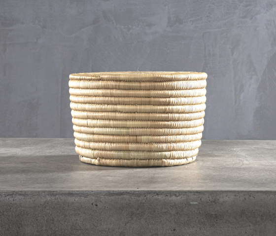 Malawi | In Out Cone Side Tables Large Set of 2 | Mesas de centro | Set Collection