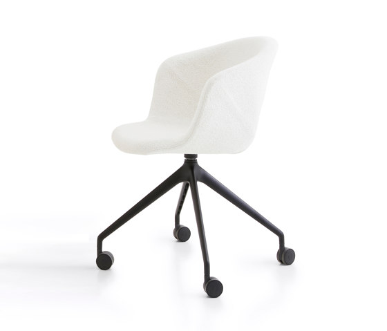 Tusca P/PB2 | Chairs | Crassevig