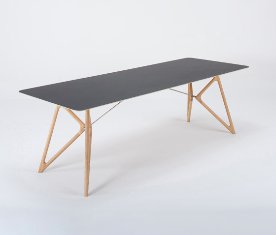 Tink table | 240x90x75 | linoleum | Esstische | Gazzda