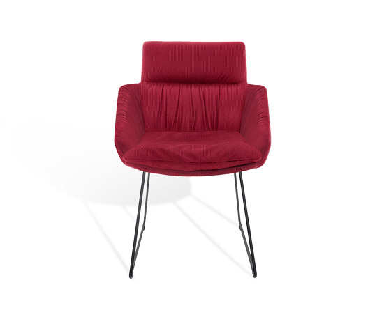 FAYE CASUAL
Side chair with low armrests | Chaises | KFF