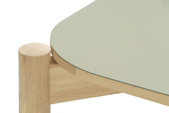 Castor Table Linoleum 150 | Dining tables | Karimoku New Standard