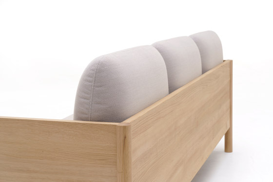 Castor Lobby Sofa 3-Seater | Sofás | Karimoku New Standard