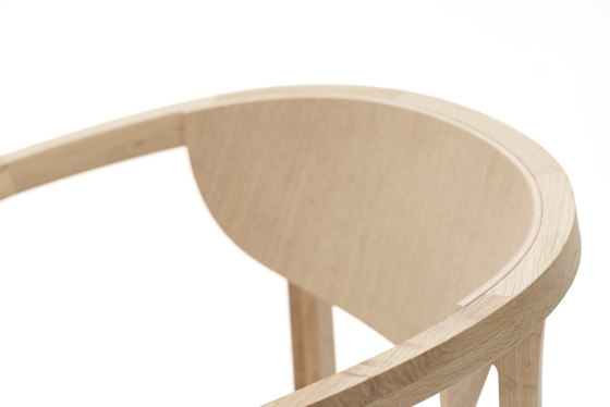 Chesa Chair | Chairs | Karimoku New Standard