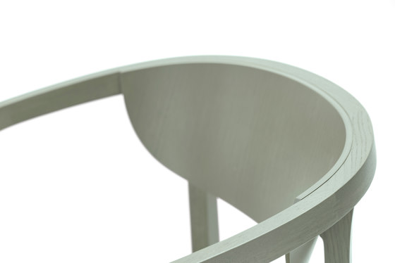 Chesa Chair | Chaises | Karimoku New Standard