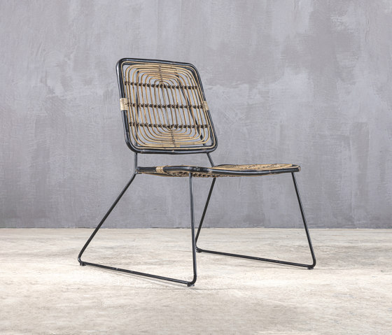 Kanso | Capri Lounge Chair | Sedie | Set Collection