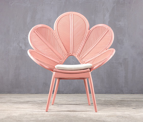 Kanso | Daisy Peach Lounge Chair | Poltrone | Set Collection