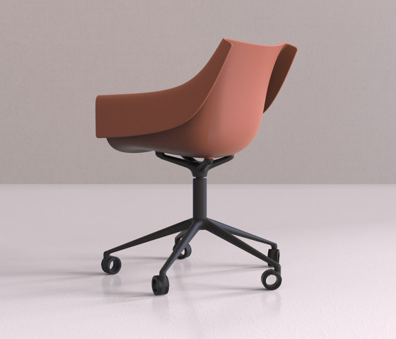 Manta Swivel Caster Armchair | Chairs | Vondom
