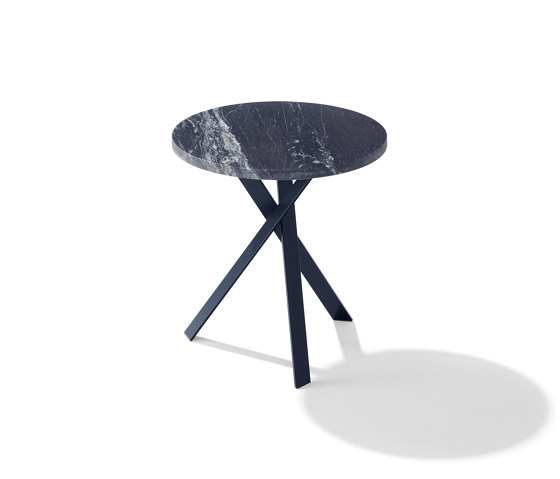 Mortimer | 1085-O
Coffee & Sidetable
Outdoor | Tables d'appoint | DRAENERT