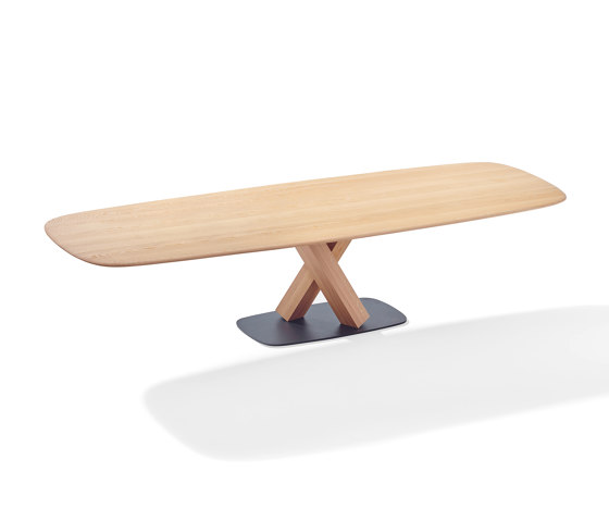 Stan | 1485
Wood Table | Mesas comedor | DRAENERT