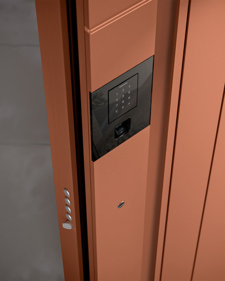 Synua | Safety door with pivot hinges with aluminium covering | Entrance doors | Oikos Venezia – Architetture d’ingresso
