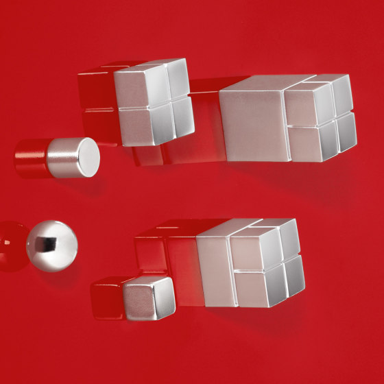 SuperDym-Magnete C10 "Extra-Strong", Cube-Design, silber, 4 Stück | Schreibtischutensilien | Sigel