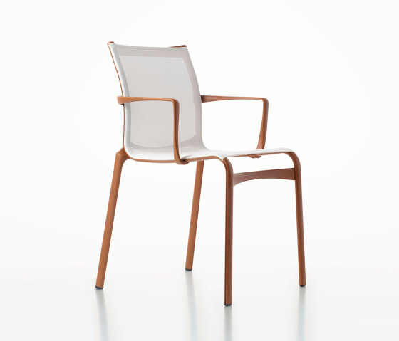bigframe / 440 | Chairs | Alias