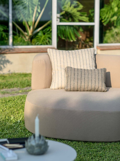 Pierre sofa outdoor | Armchairs | Flou