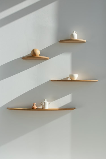 Mu Floating Shelf | Étagères | Gazzda