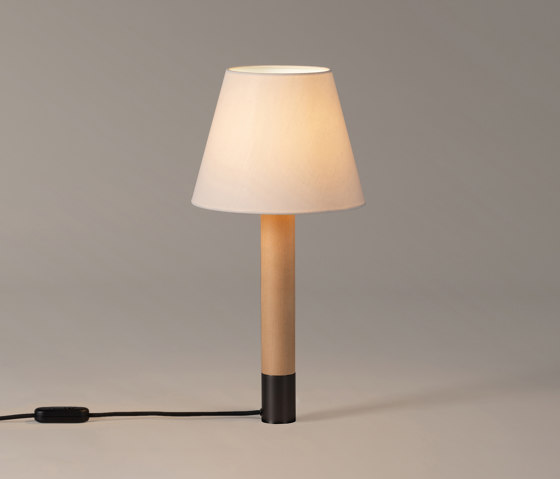 Básica M1 | Table Lamp | Luminaires de table | Santa & Cole