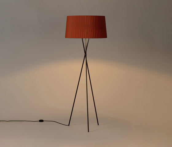 Trípode G5 | Floor Lamp | Free-standing lights | Santa & Cole