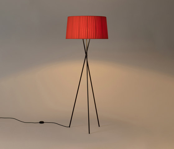 Trípode G5 | Floor Lamp | Free-standing lights | Santa & Cole