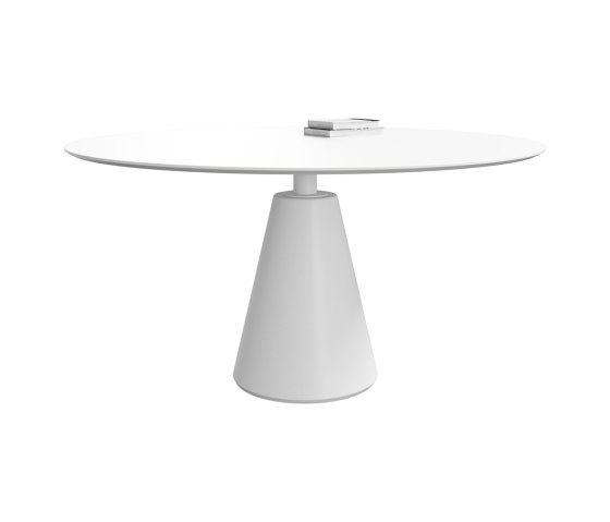 Madrid dining Table T086 | Dining tables | BoConcept