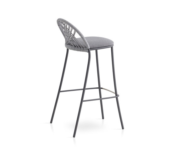 Petale hand-woven bar stool with diamond pattern | Sgabelli bancone | Expormim