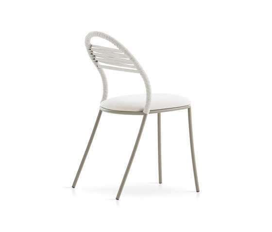 Chaise tissé avec motif horizontal Petale | Chaises | Expormim