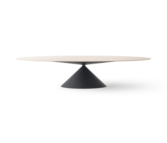 Maxi Clay | table | Dining tables | Desalto