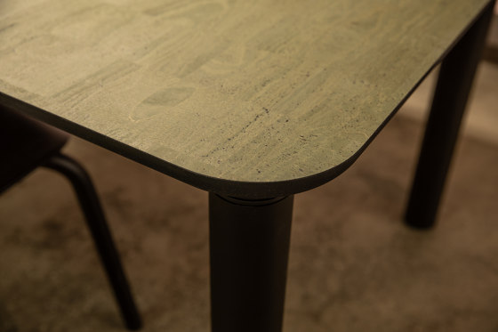 Grape Dining Elevated Table for Dining and Meeting | Tavoli pranzo | Grape