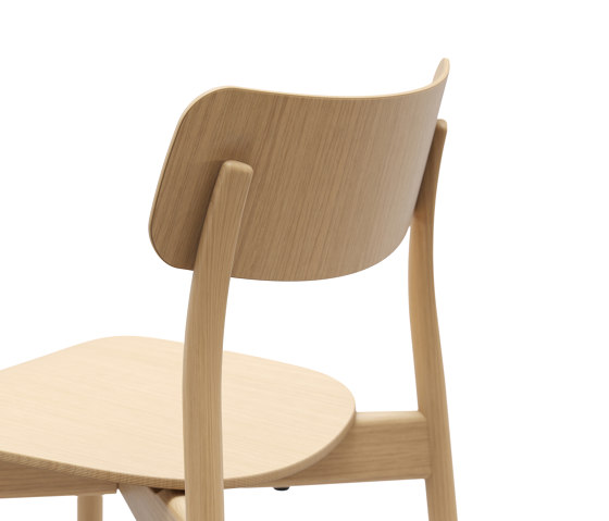 Ella with Wooden Legs | Chaises | Martela