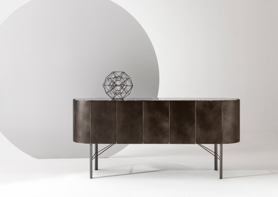 Collectionist Lounge | 
Kommode | Sideboards / Kommoden | Laurameroni